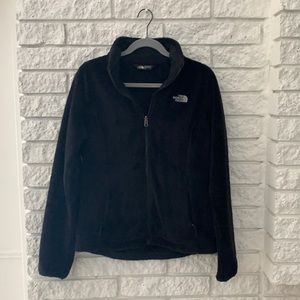 The North Face black fuzzy zip up🖤🖤